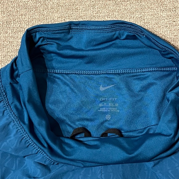 Set of 2 Nike Running Short - Peach & Blue (Size XS) - Picture 4 of 6